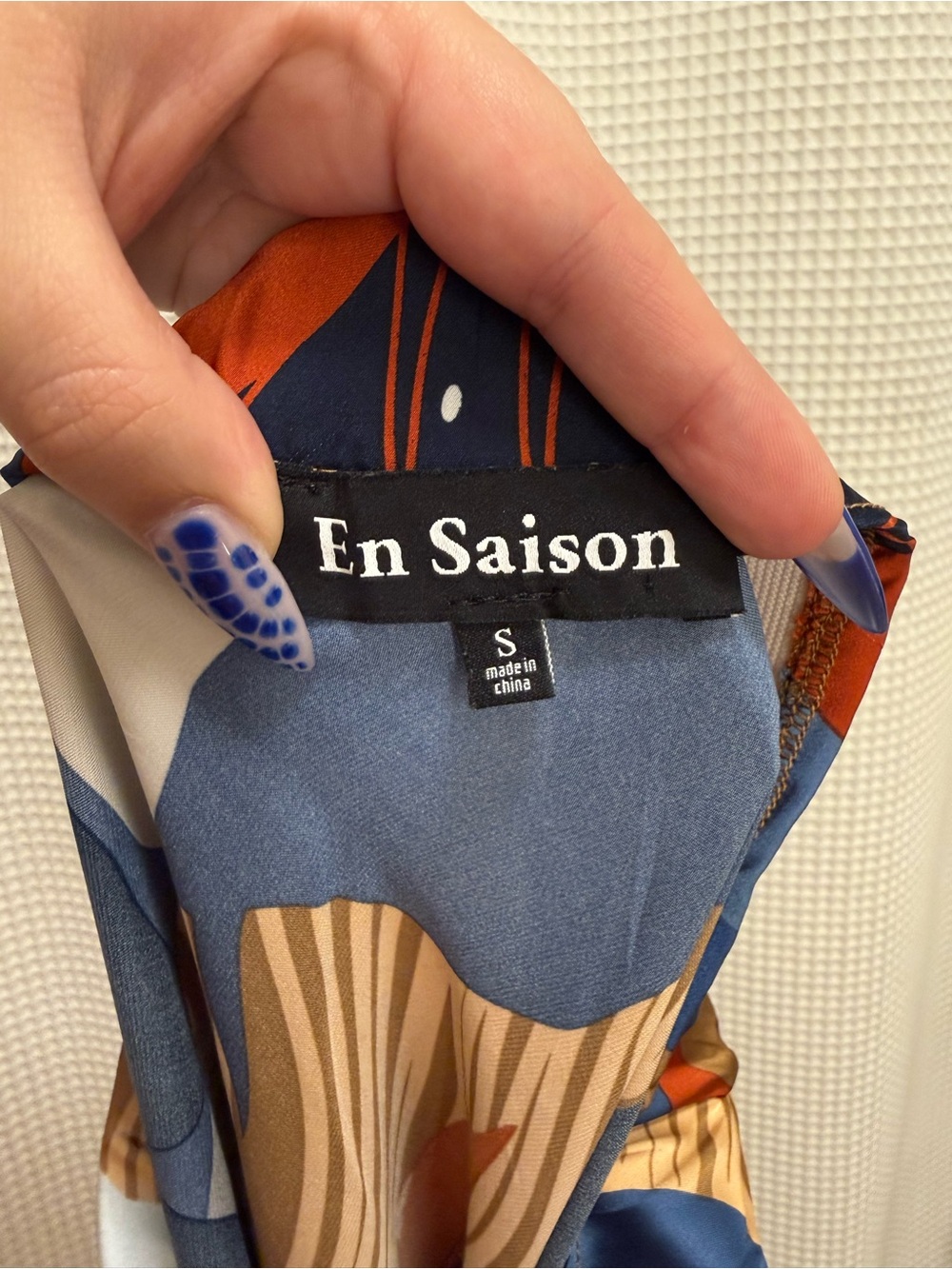 En Saison Abstract Leaf Print Midi Skirt in Blue, Rust & Camel size small - Picture 2 of 5